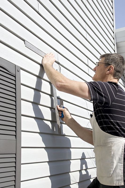 Signs Your Home’s Siding Needs Professional Repair